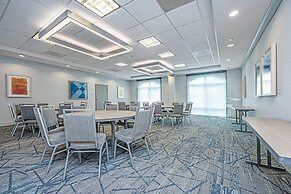 Holiday Inn Express Hotel & Suites Charleston Arpt-Conv Ctr by IHG