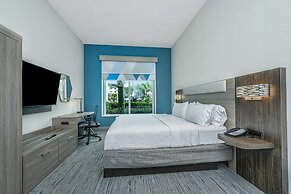 Holiday Inn Express Hotel & Suites Charleston Arpt-Conv Ctr by IHG