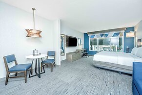 Holiday Inn Express Hotel & Suites Charleston Arpt-Conv Ctr by IHG