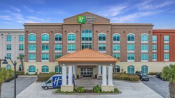 Holiday Inn Express Hotel & Suites Charleston Arpt-Conv Ctr, an IHG Ho
