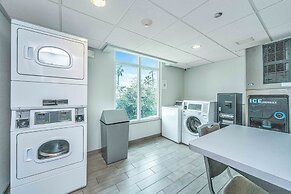 Holiday Inn Express Hotel & Suites Charleston Arpt-Conv Ctr by IHG