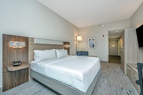 Holiday Inn Express Hotel & Suites Charleston Arpt-Conv Ctr by IHG