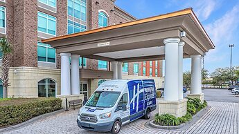 Holiday Inn Express Hotel & Suites Charleston Arpt-Conv Ctr by IHG
