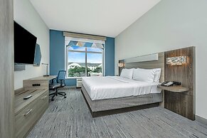 Holiday Inn Express Hotel & Suites Charleston Arpt-Conv Ctr by IHG