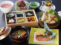 Shiraraso Grand Hotel