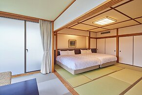 Shiraraso Grand Hotel