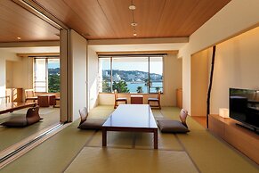 Shiraraso Grand Hotel