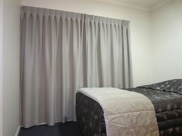 Harringtons Motor Lodge