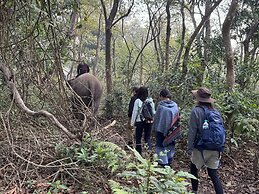Hotel Parkside & Swimming Pool-Between Greenery and Azure ,Your Perfec