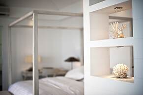 Diamonds Athuruga Maldives Resort & Spa