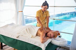 Diamonds Athuruga Maldives Resort & Spa