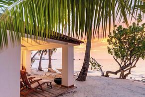 Diamonds Athuruga Maldives Resort & Spa