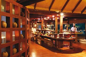 Diamonds Athuruga Maldives Resort & Spa