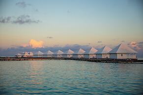 Diamonds Athuruga Maldives Resort & Spa