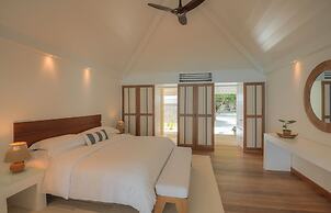 Diamonds Athuruga Maldives Resort & Spa