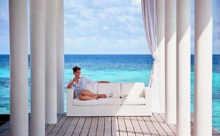 Diamonds Athuruga Maldives Resort & Spa