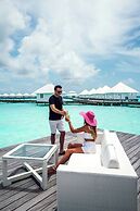 Diamonds Athuruga Maldives Resort & Spa