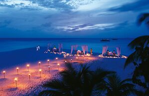 Diamonds Athuruga Maldives Resort & Spa