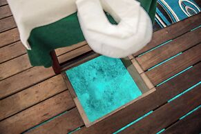 Diamonds Athuruga Maldives Resort & Spa