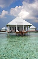 Diamonds Athuruga Maldives Resort & Spa