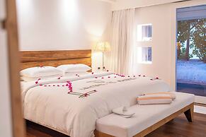 Diamonds Athuruga Maldives Resort & Spa