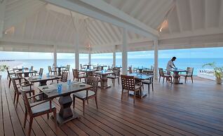 Diamonds Athuruga Maldives Resort & Spa