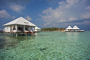 Diamonds Athuruga Maldives Resort & Spa