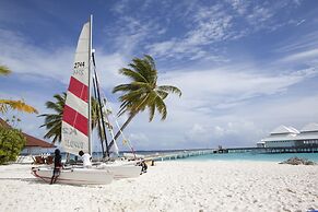 Diamonds Athuruga Maldives Resort & Spa