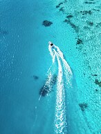 Diamonds Athuruga Maldives Resort & Spa