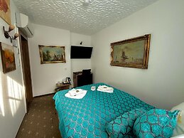 Löwenbräu Köln Hotel & Restaurant