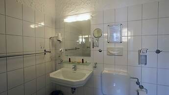 Löwenbräu Köln Hotel & Restaurant