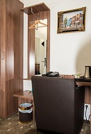 Löwenbräu Köln Hotel & Restaurant