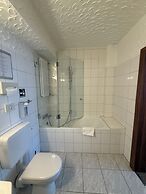 Löwenbräu Köln Hotel & Restaurant