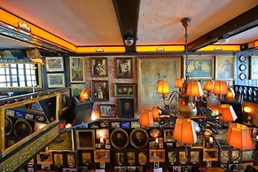 Löwenbräu Köln Hotel & Restaurant