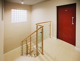 Charlestown Executive Apartments