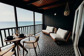 The Waves at Cane Bay