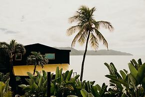 The Waves at Cane Bay