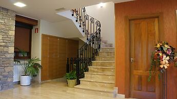 Hotel Los Nogales