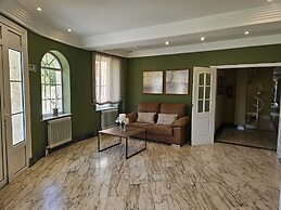 Casablanca Hotel Studios