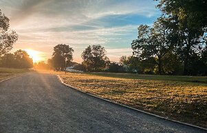 Casablanca Hotel Studios