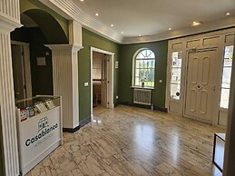 Casablanca Hotel Studios