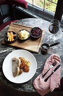 DoubleTree by Hilton Hotel Newcastle International Airport