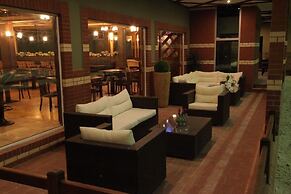 Padok Premium Hotel and Stables