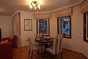 Padok Premium Hotel and Stables