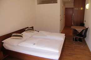 Garni - Hotel Am Burghügel