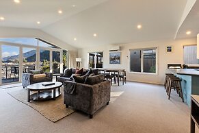 Queenstown House