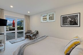 Queenstown House
