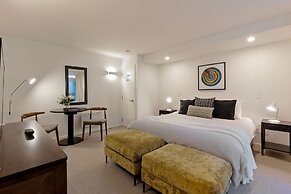 Queenstown House