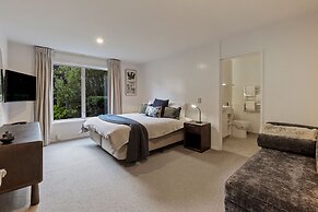 Queenstown House