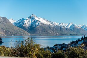 Queenstown House
